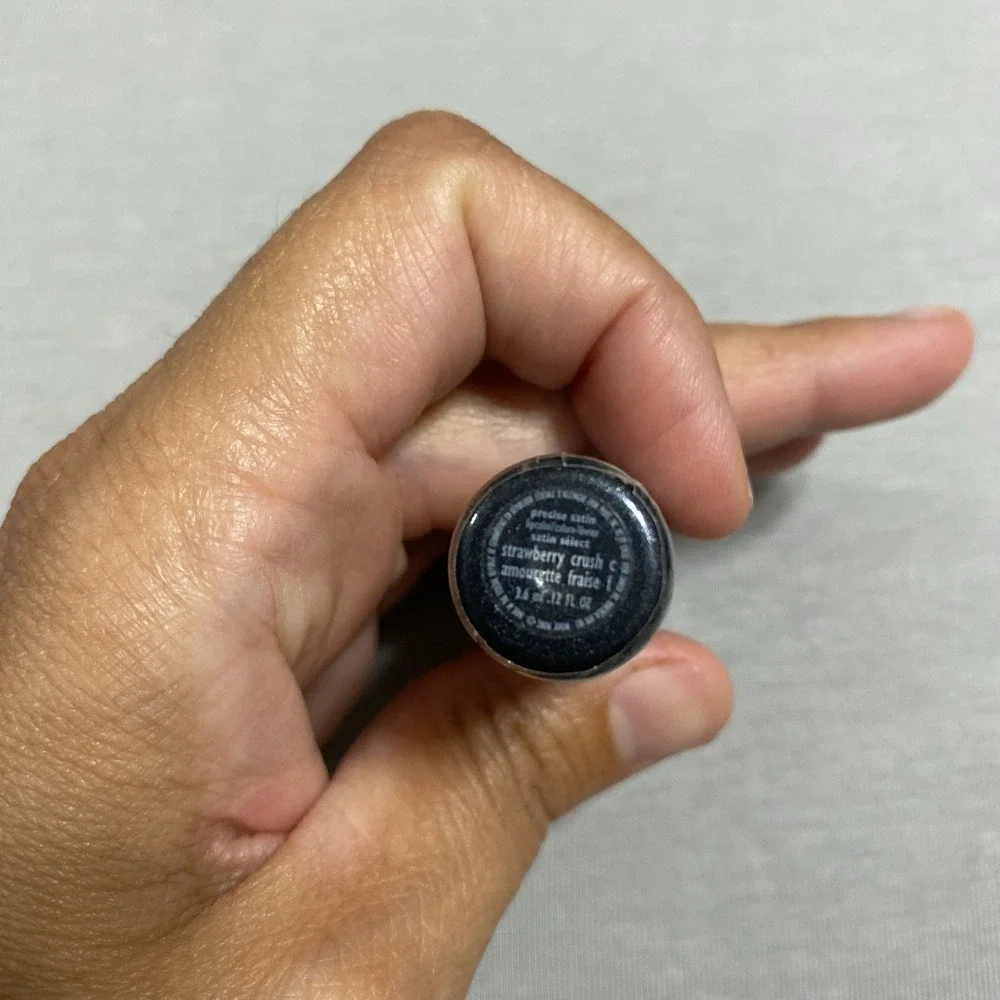 Avon Precise‎ Satin Lip Color Lipstick Strawberry Crush Sealed Discontinued